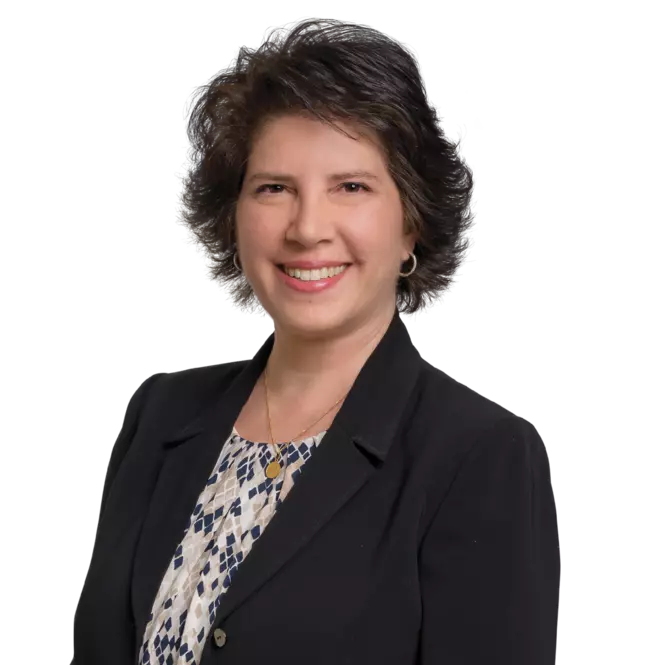 Lorna Vartanian, Nossaman LLP Photo