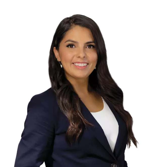 Natalie Cuadros, Nossaman LLP Photo