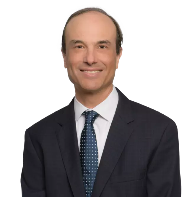 Brian Papernik, Nossaman LLP Photo