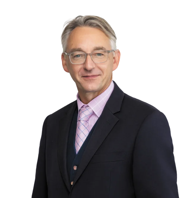 Simon Adams, Nossaman LLP Photo